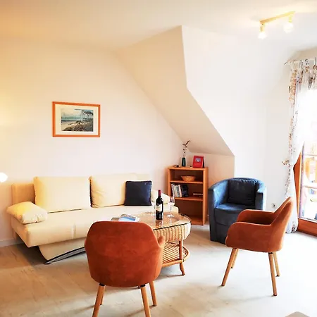 Appartementhaus Kirchweg 19 11 - Seeschwalbe * Neu Gaarz